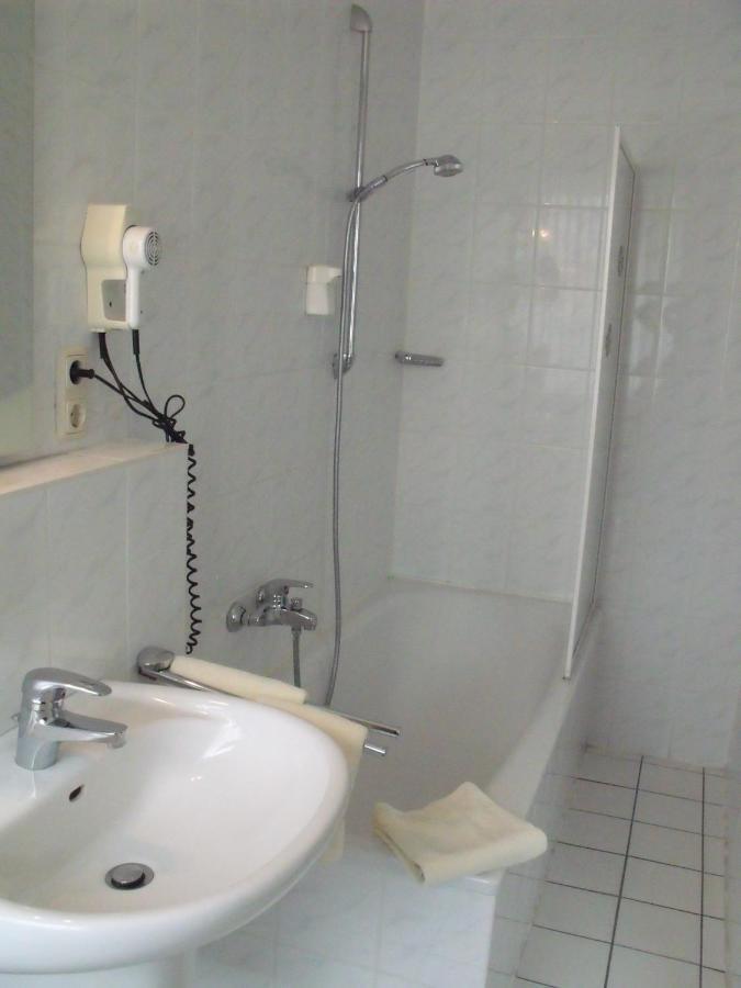 Hotel Alexander Oldenburg Oda fotoğraf